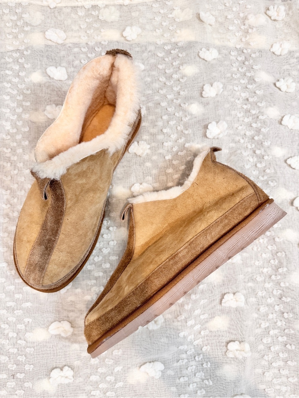 Cozy Cabin Shearling Suede Slippers Australian Sheepskin Booties Mens 12 D06